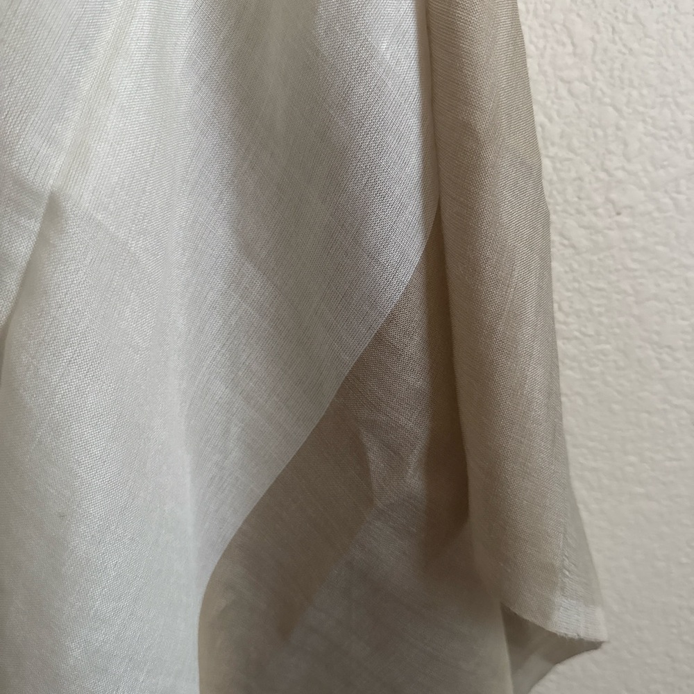 Banana Republic Cream Silk Ramie Wrap Shawl Scarf One Size NWT - Picture 4 of 5
